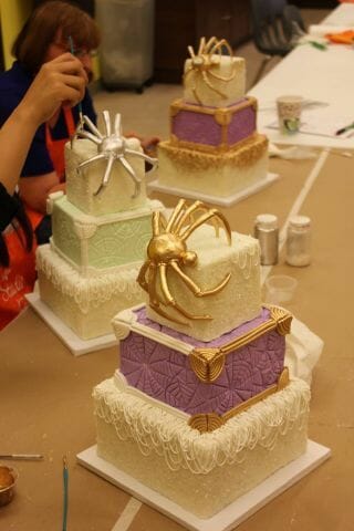 Along Came a Spider Cakes