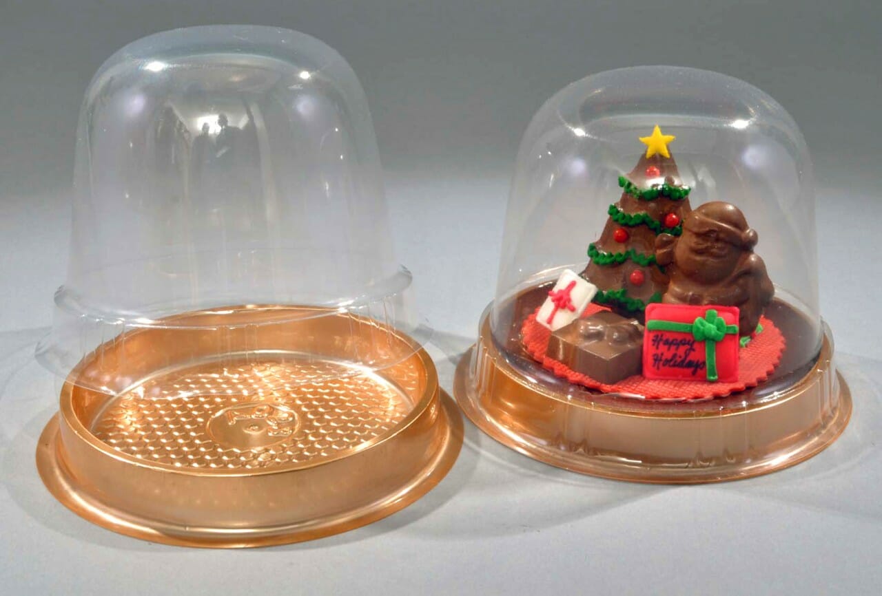 Here you can see the empty Snow Globe base and dome, plus a fun idea to try on your own!